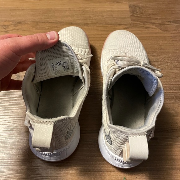 Lebron Witness 3 Orewood Brwn Bball Shoes Size 9.5 - Picture 3 of 4